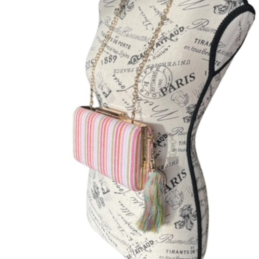 SONDRA ROBERTS cross body clutch